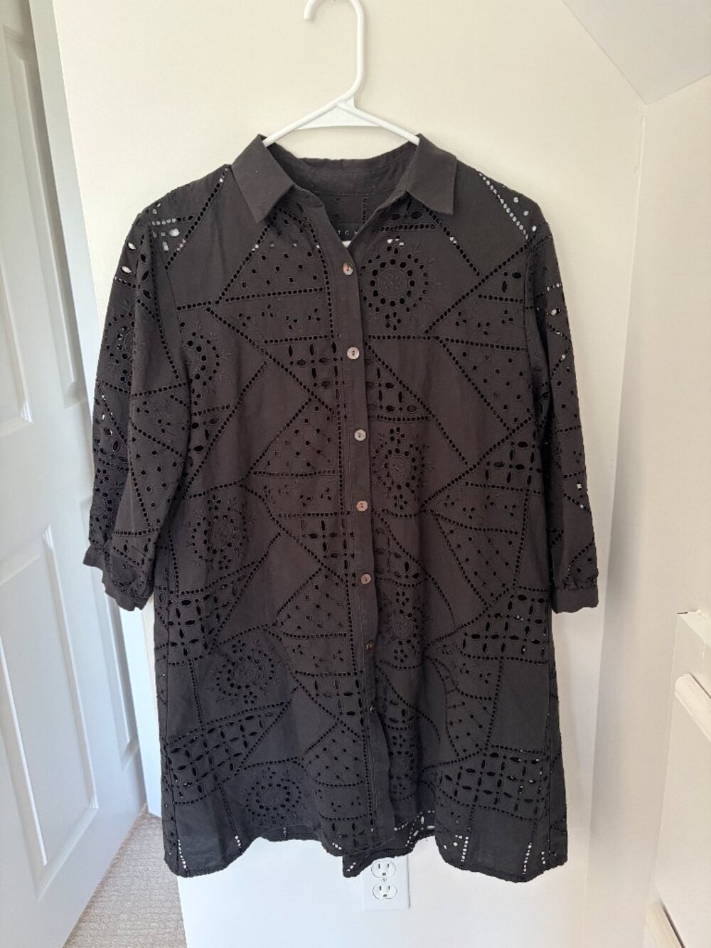 Hatch Maternity Dress Size 1 Beautiful Eyelet Black Button Collared 100% Cotton